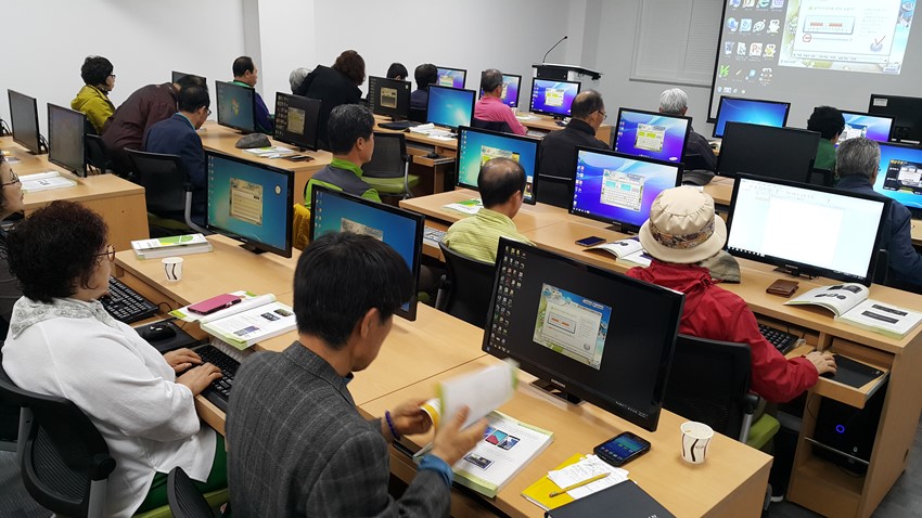 3.예천군, 주민정보이용실 활용한 주민정보화교육 실시